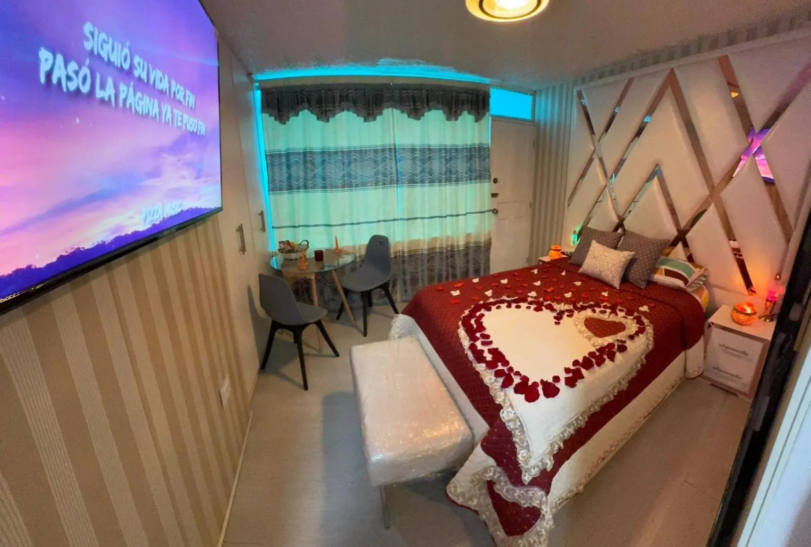 Love hotel Gold House Oro Hotel Quito